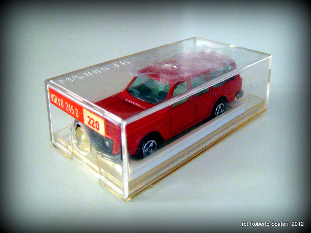Majorette Volvo 245 D (n.220)